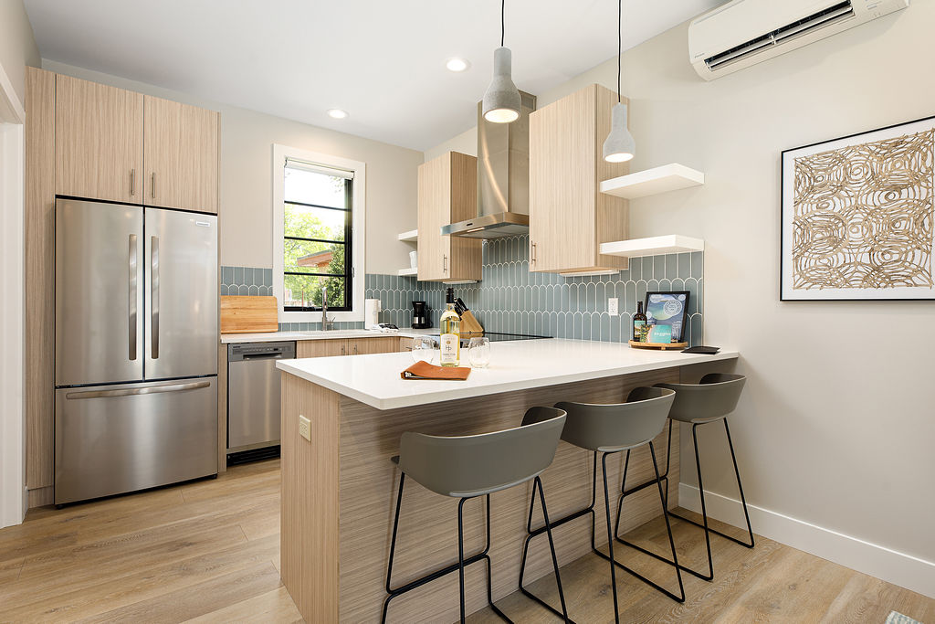 Lakestone living room