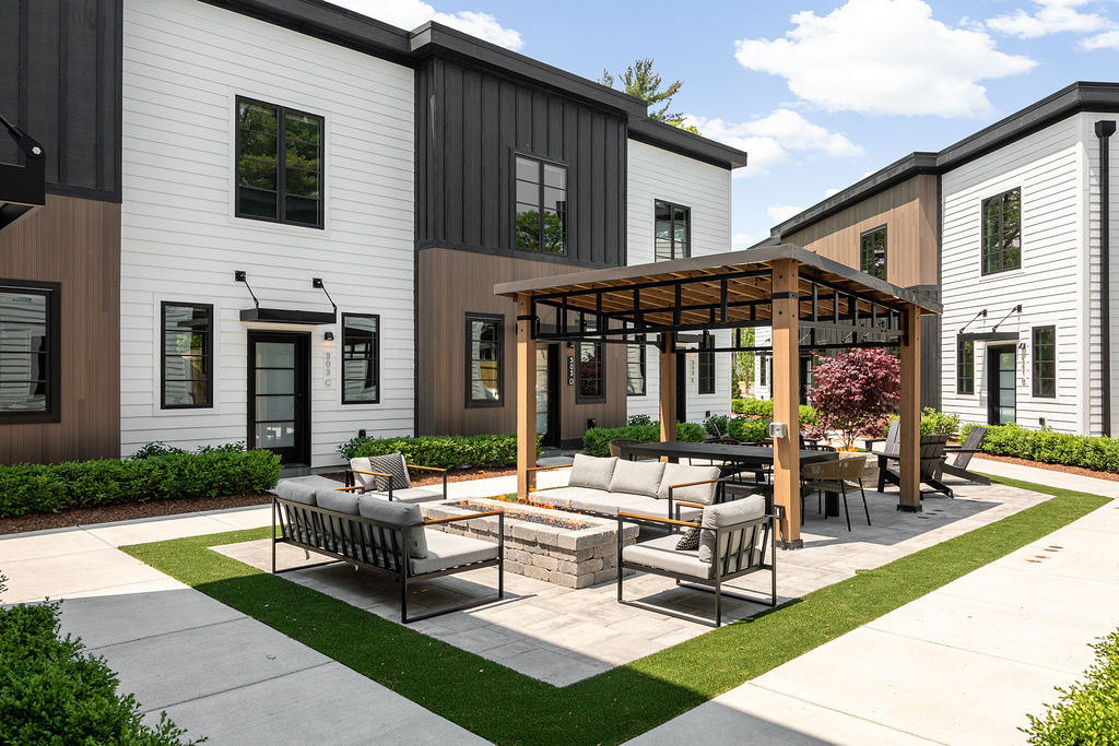 Courtyard fire pit close